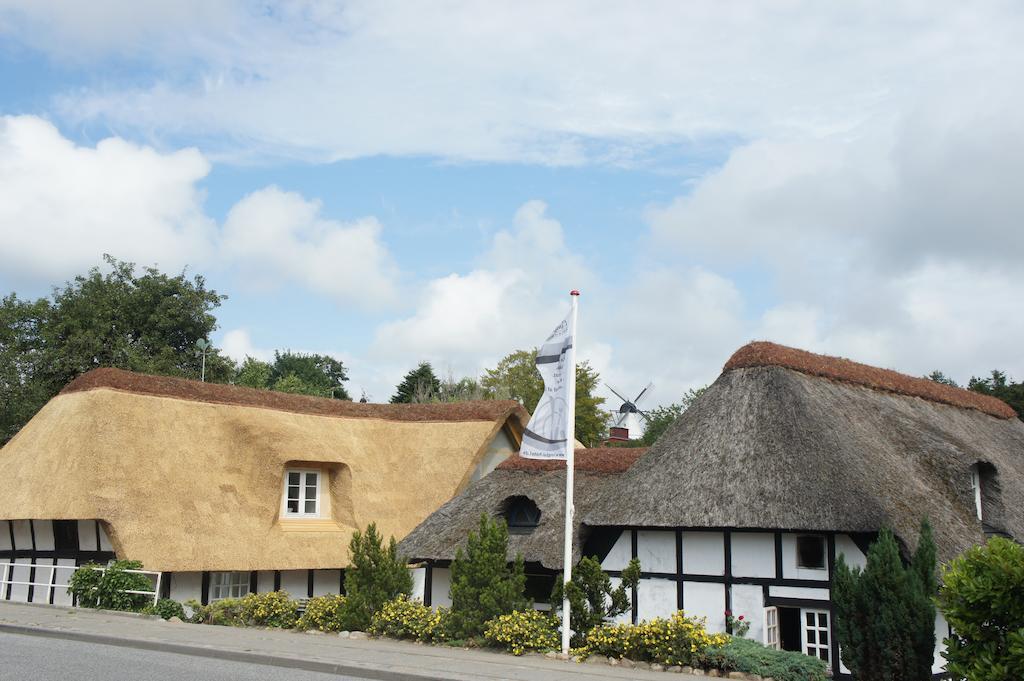 Lyng Dal Hotel og Restaurant Ry Bagian luar foto