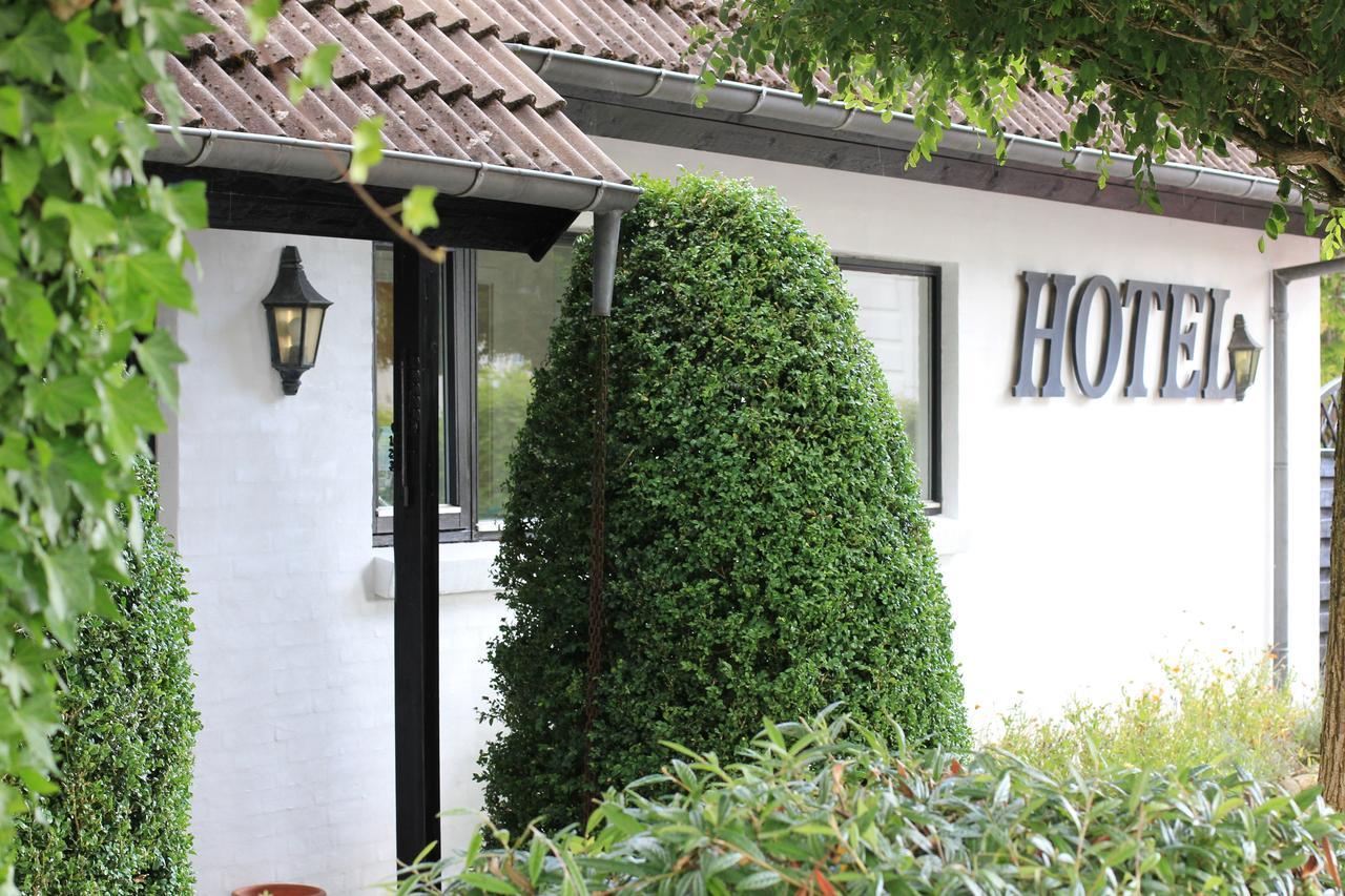 Lyng Dal Hotel og Restaurant Ry Bagian luar foto