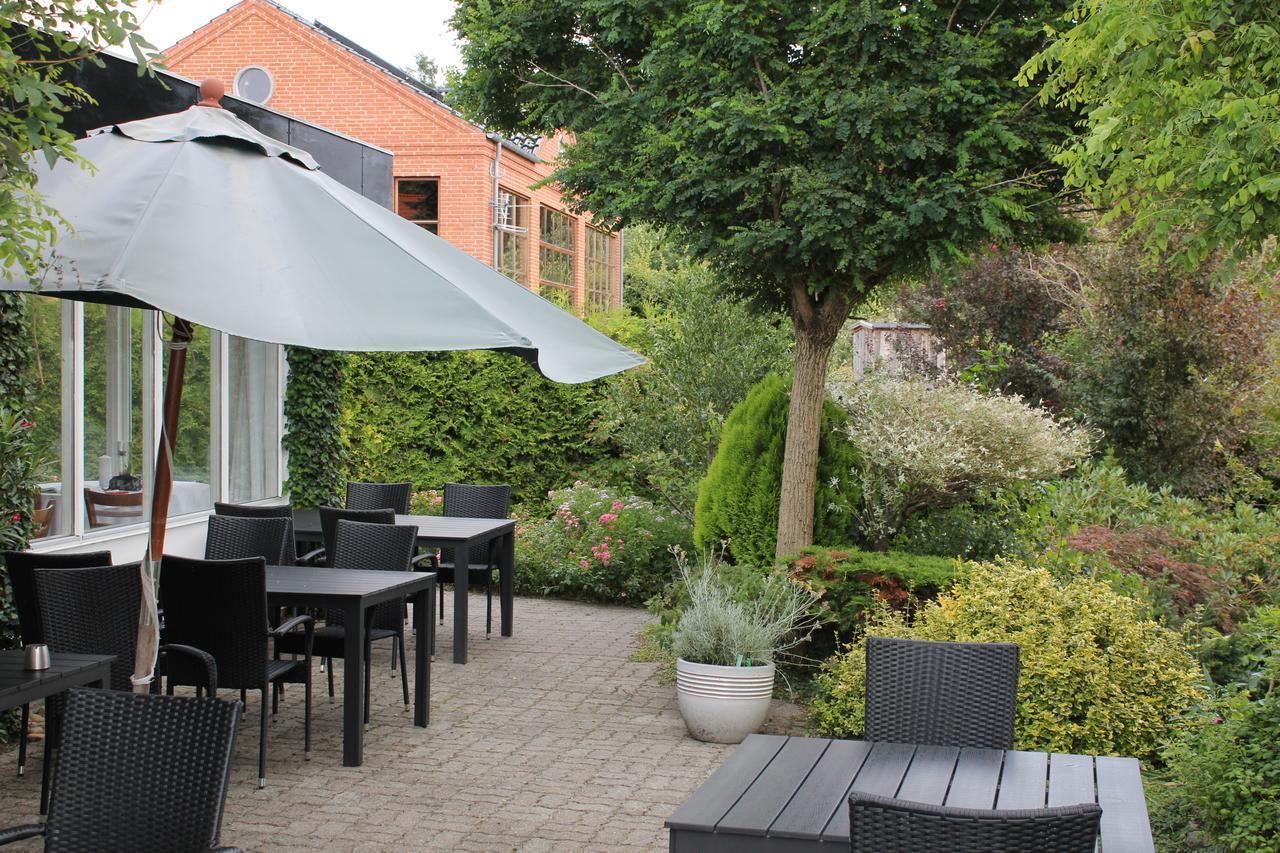 Lyng Dal Hotel og Restaurant Ry Bagian luar foto